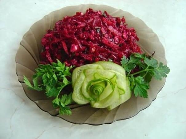 Вкусный салат из свеклы на праздничный стол