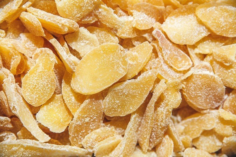 Имбирные чипсы в сахаре